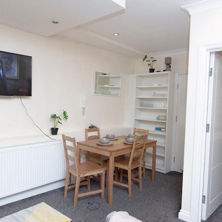 Evergreen Apartments-Flat 7, Londres Exterior foto